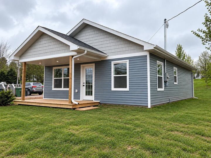 Property Photo:  97 Victoria Street  PE C0B 1M0 