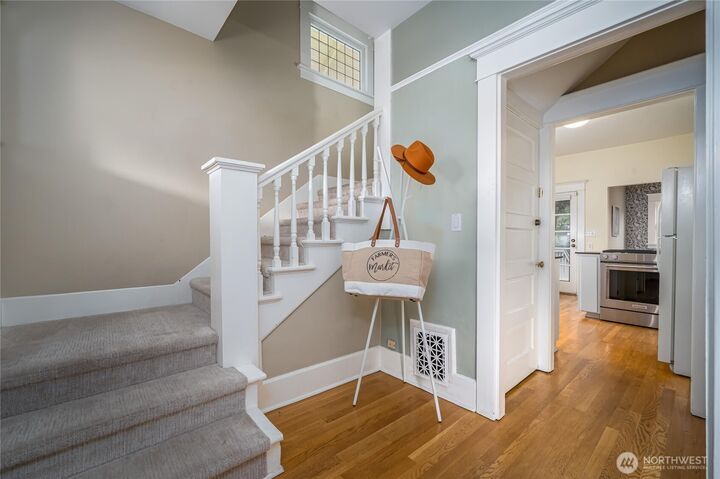 Property Photo: 2428 5th Avenue W WA 98119