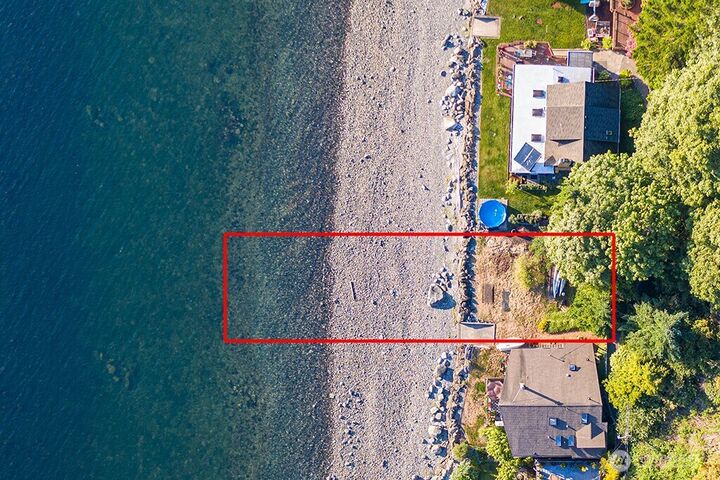 Property Photo:  26409  7th Avenue S  WA 98198 