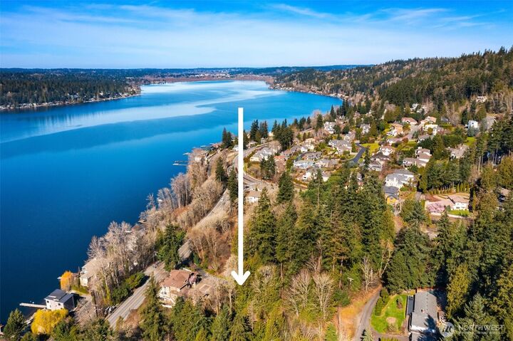 Property Photo: 11 Xx E Lake Sammamish Parkway NE WA 98074