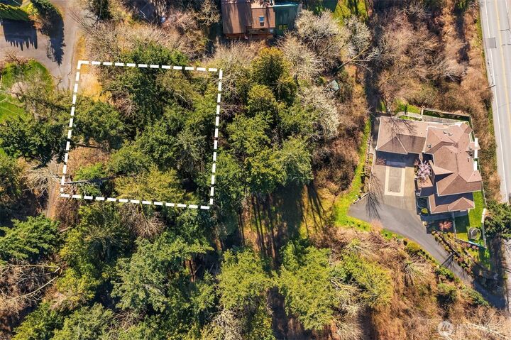 Property Photo:  11 Xx  205th Avenue NE  WA 98074 