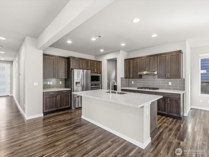 Property Photo: 13134 166th Avenue SE WA 98290