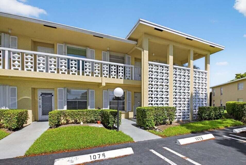 Property Photo:  1111 Lemon Tree Terrace 104  FL 33445 