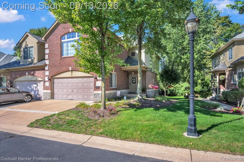 Property Photo:  53167 Celtic Drive 8  MI 48315 