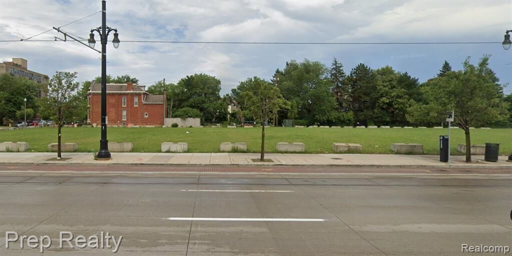 Property Photo:  2844 Woodward Avenue  MI 48201 