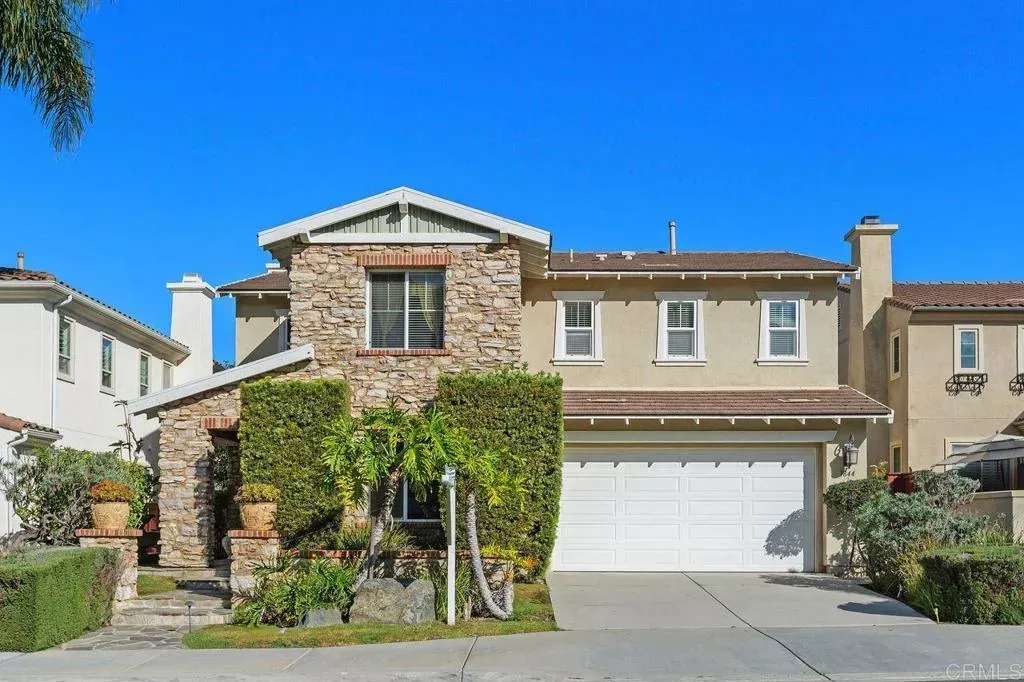 Property Photo:  