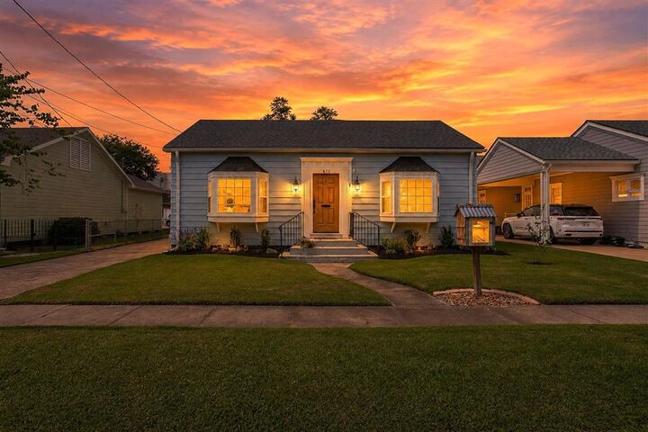 Property Photo: 412 Woodruff Street LA 70601
