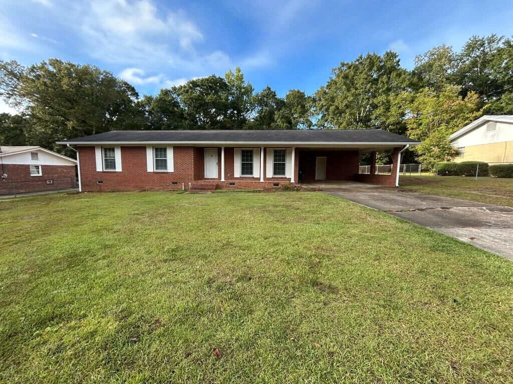 Property Photo:  1602 Randall  AL 36303 
