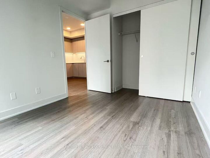 Photo de la propriété:  8 Cumberland Street 1505  ON M4W 0B6 