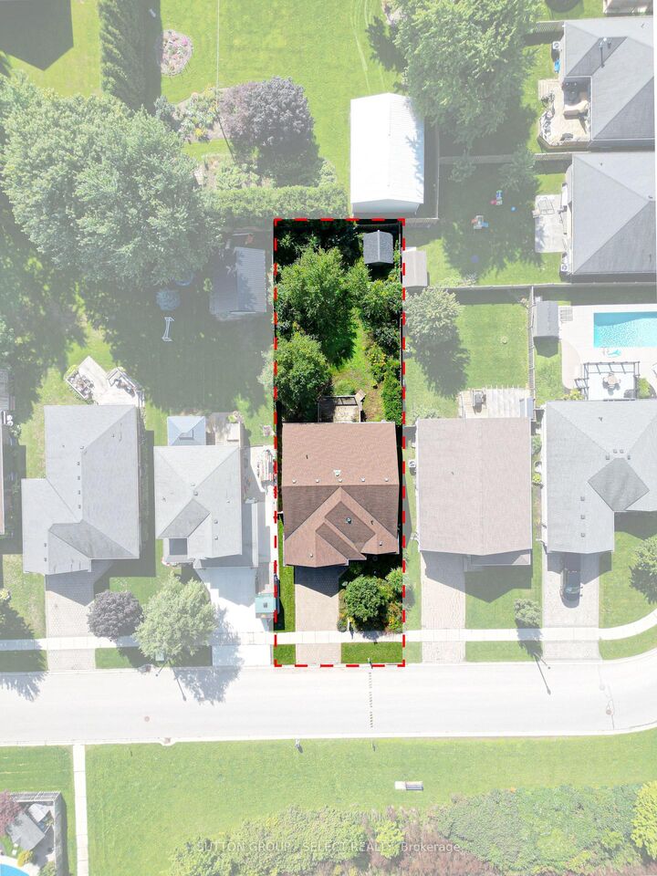 Property Photo:  24 Brooker Trail  ON N0M 2P0 