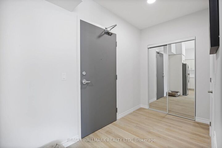 Property Photo:  70 Dean Avenue 506  ON L4N 0C2 