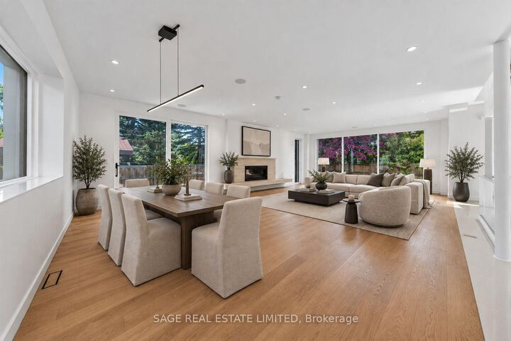Property Photo:  2 Addison Crescent  ON M3B 1K8 