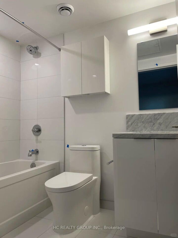 Property Photo:  230 Simcoe Street 2612  ON M5T 0G7 