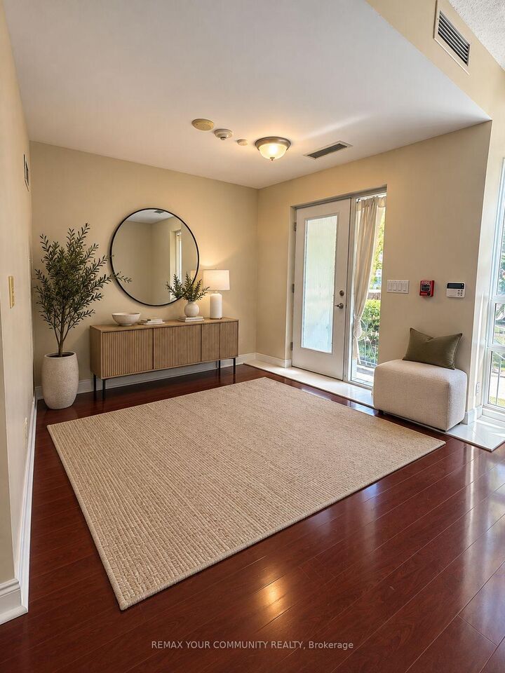 Property Photo:  70 Absolute Avenue Th 128  ON L4Z 0A4 