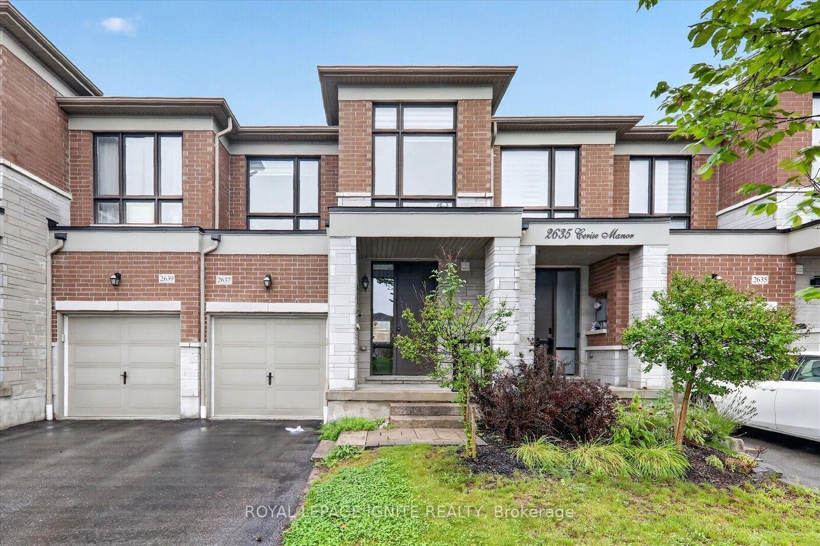 Property Photo:  2637 Cerise Manor Court  ON L1X 0G8 