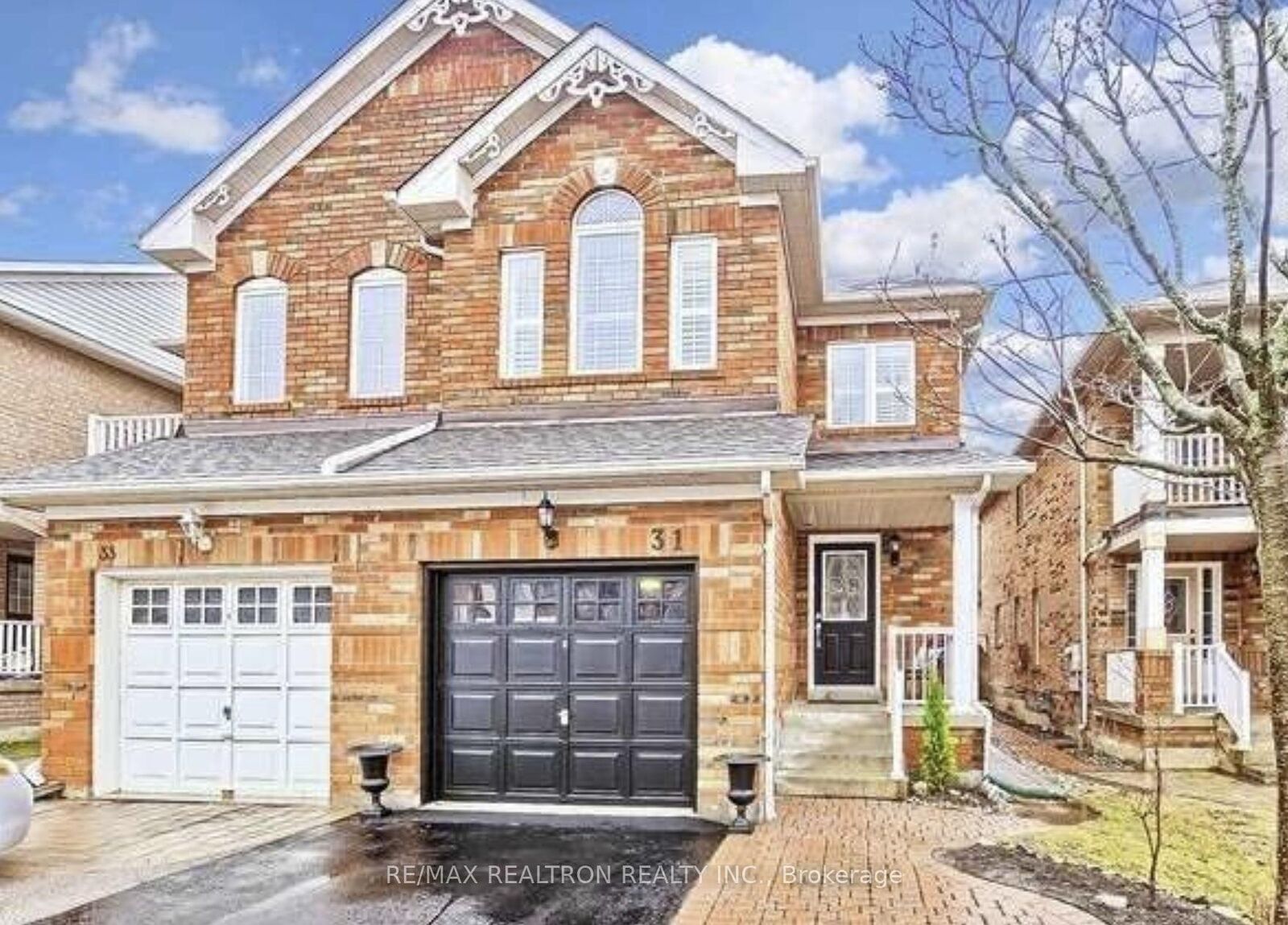 Property Photo:  31 Baywell Crescent  ON L4G 7M8 