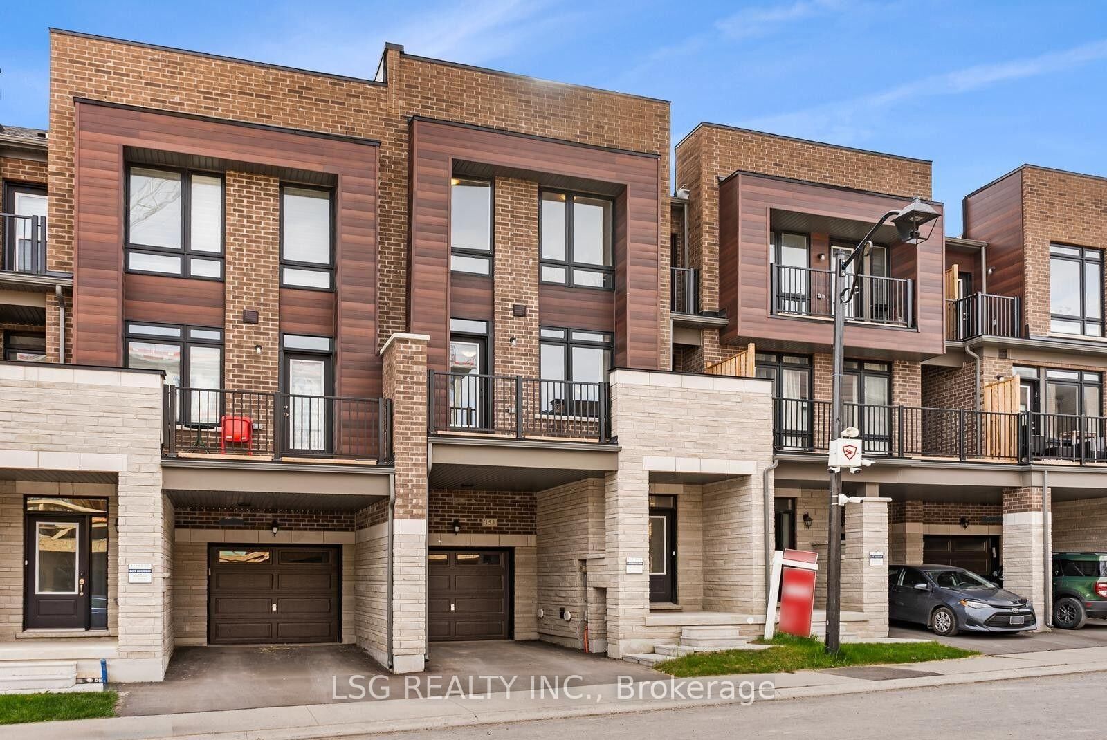 Property Photo:  153 Blick Crescent  ON L4G 4A9 