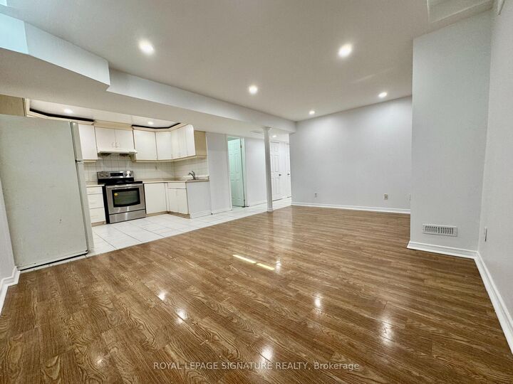 Property Photo:  7 Timbers Circle Bsmt  ON L3S 1G1 