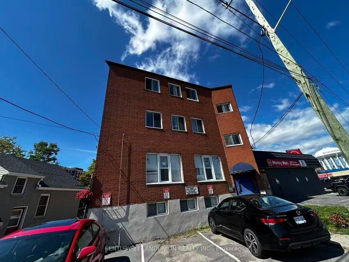 Property Photo:  442 Macdonnell Street  ON K7L 4E4 