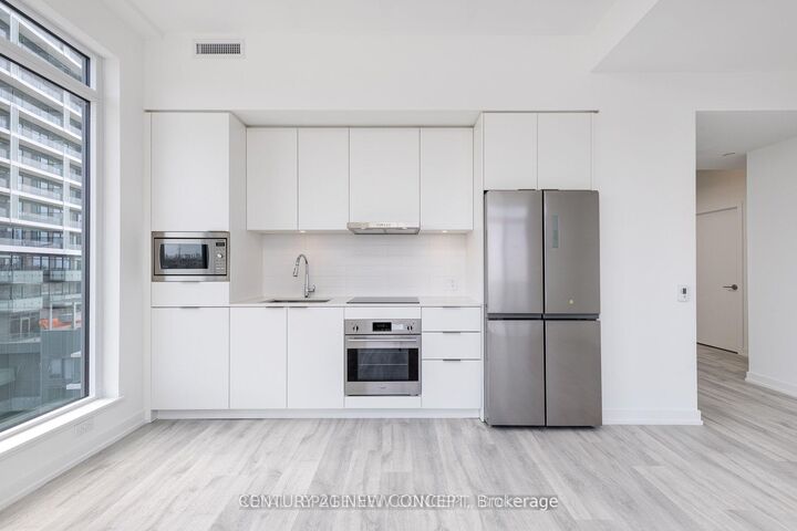 Property Photo:  7 Golden Lion Heights 1104  ON M2M 0C1 
