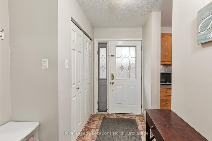 Property Photo:  590 Tenth Street  ON L9Y 4C1 