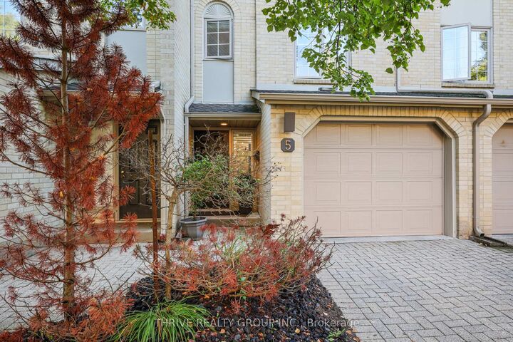 Property Photo:  1399 Commissioners Road W 5  ON N6K 4G9 