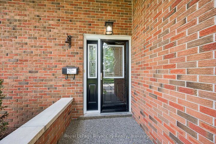 Property Photo: 40 Bishop Court ON N1G 2R9