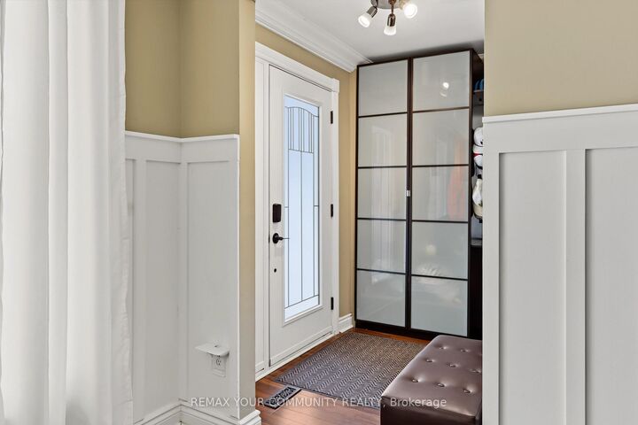 Property Photo: 33 McDonald Drive ON L4G 2T4