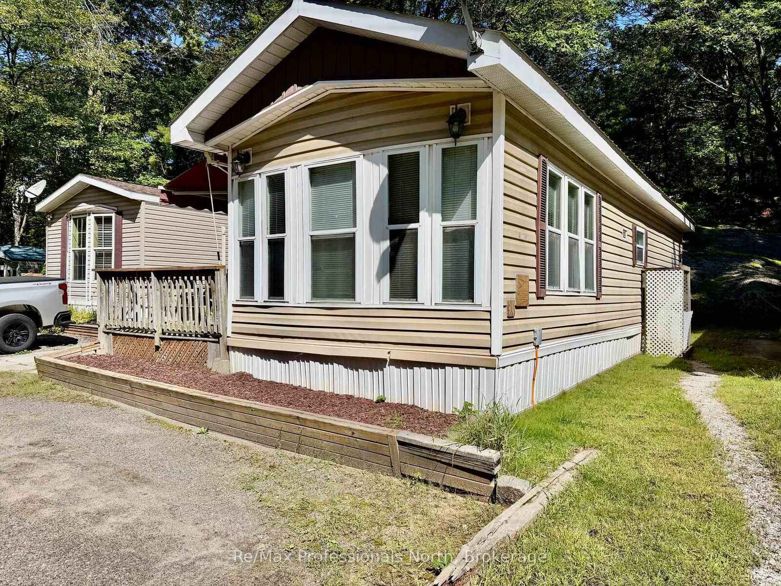 Property Photo:  1007 Racoon Road 2  ON P1P 0C2 