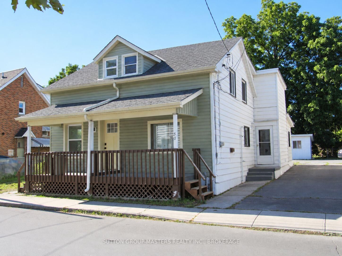 Property Photo:  50 Elm Street  ON K7K 1M9 