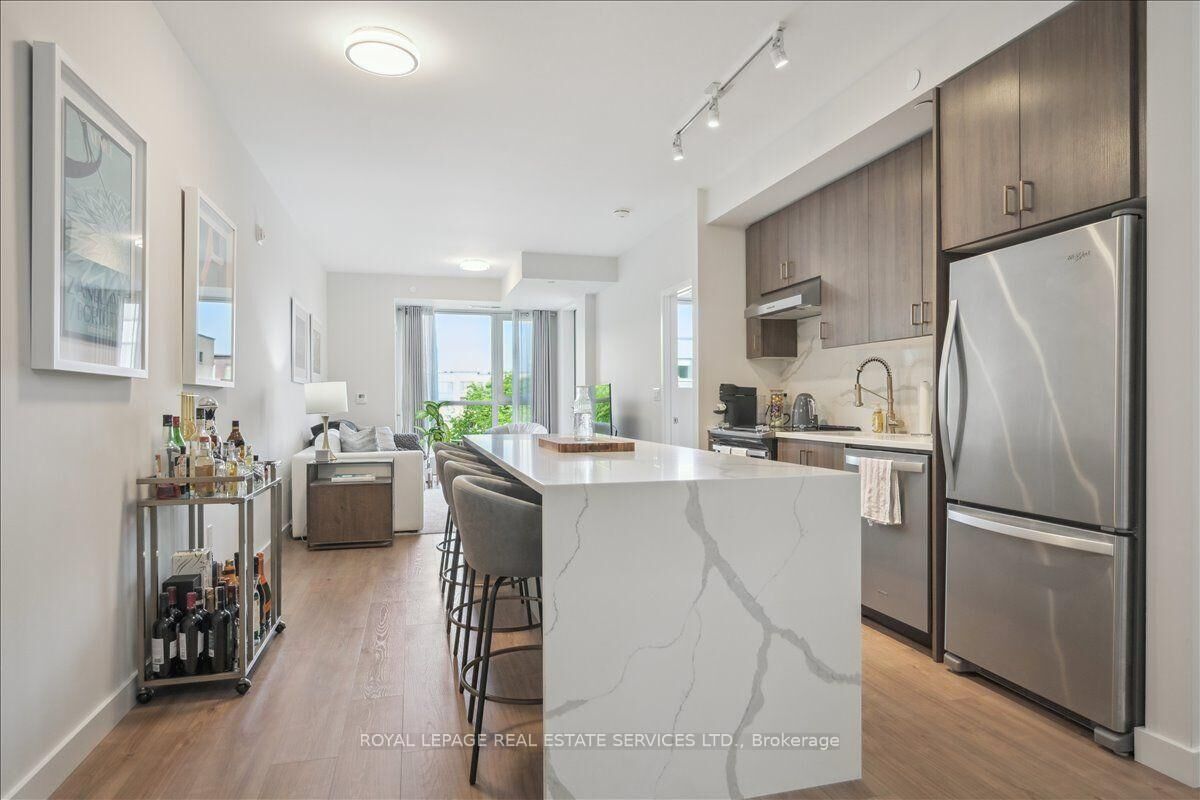 Property Photo:  168 Sabina Drive 211  ON L6H 0W5 