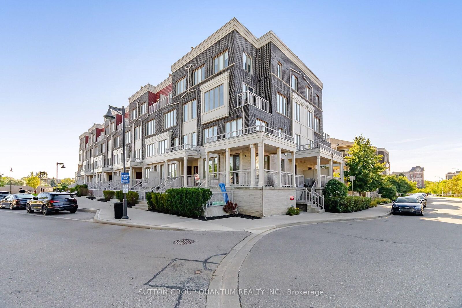 Property Photo:  145 Long Branch Avenue NW 5  ON M8W 0A9 