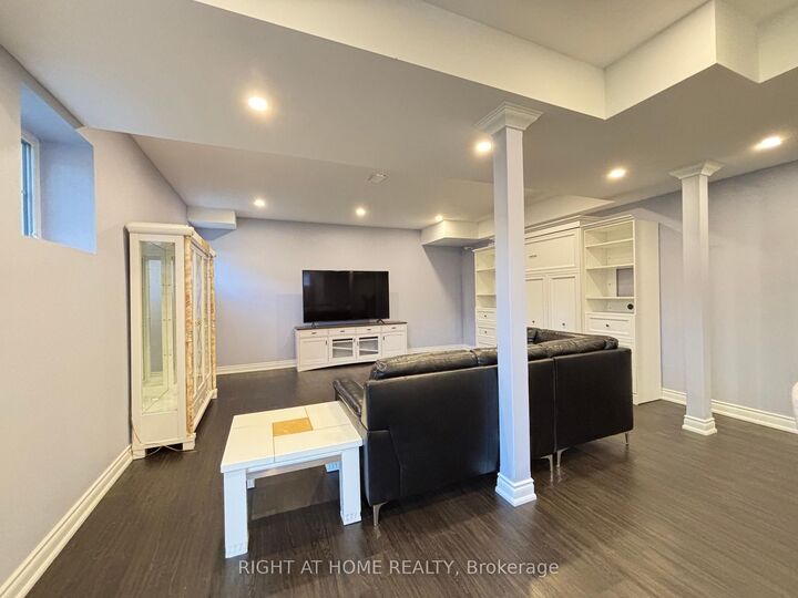 Property Photo:  33 Heintzman Crescent Basement  ON L6A 4T8 