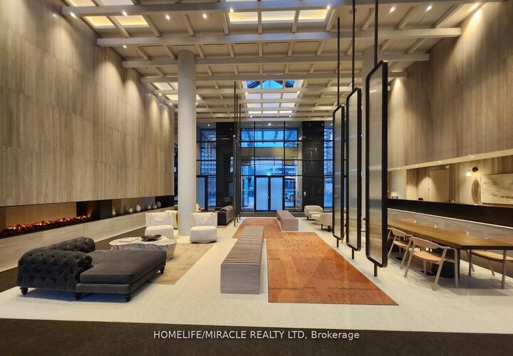 Property Photo:  195 Commerce Street 3912  ON L4K 5Z7 