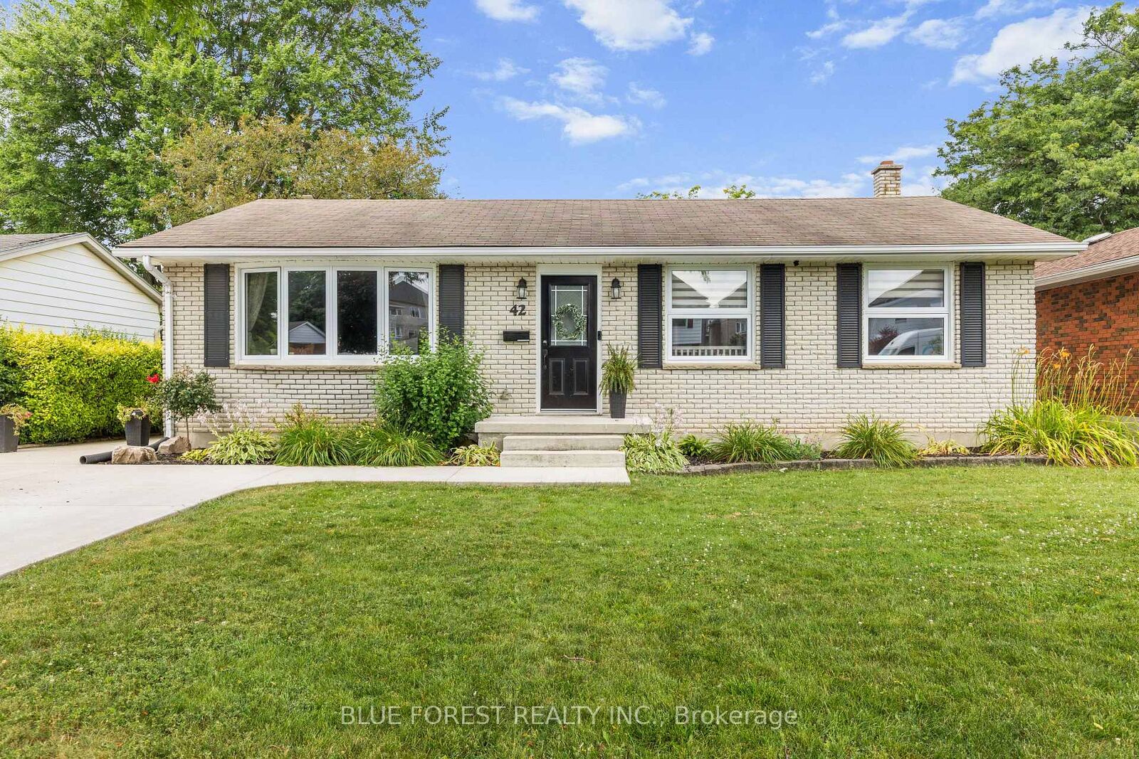 Property Photo:  42 Dunwich Drive  ON N5R 4T9 