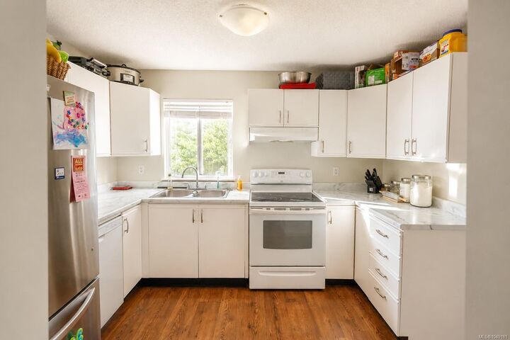 Property Photo:  1908 Bowen Rd #203  BC V9S 5S6 