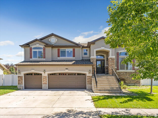 Property Photo: 991 W Oldham Dr N UT 84054