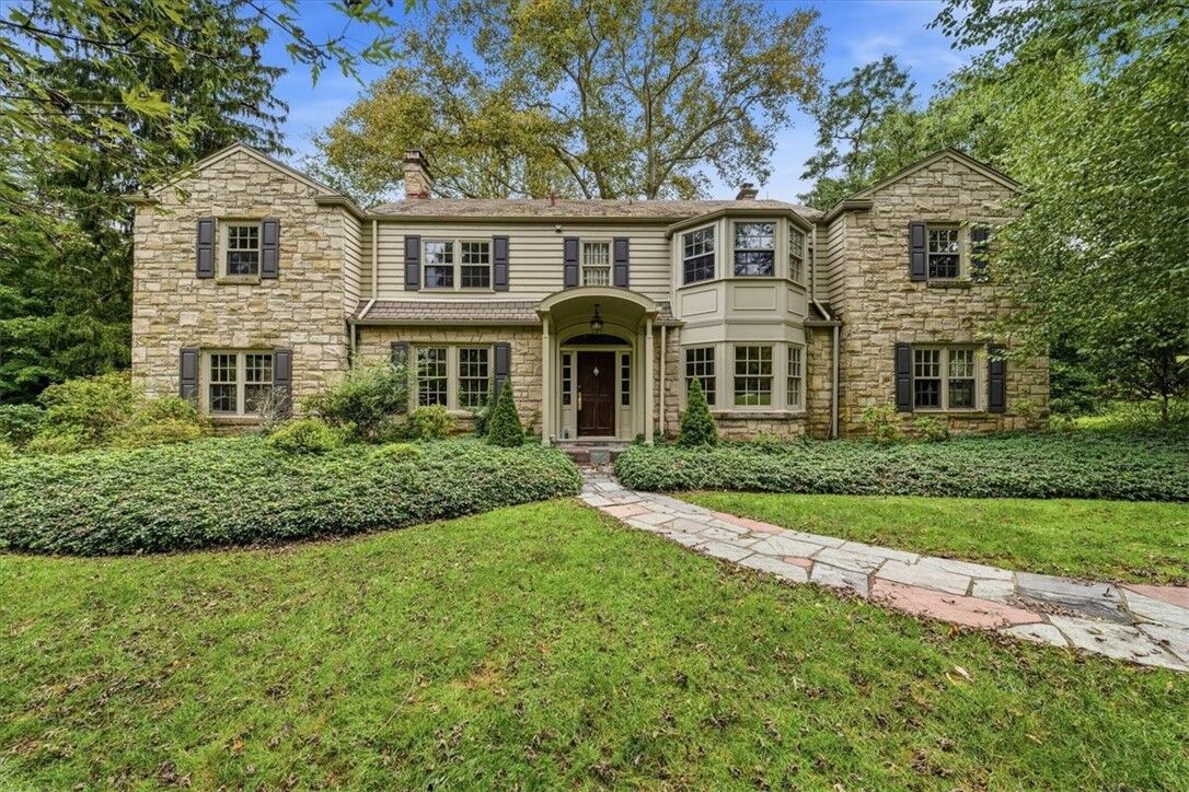 Property Photo:  4448 Mount Royal Blvd  PA 15101 