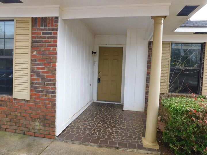 Property Photo: 175 Cherokee Avenue GA 31763