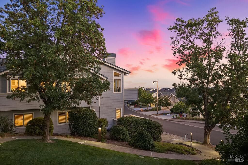 Property Photo: 2123 Stonefield Lane CA 95403
