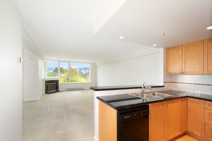 Property Photo:  1485 W 6th Avenue 401  BC V6H 4G1 