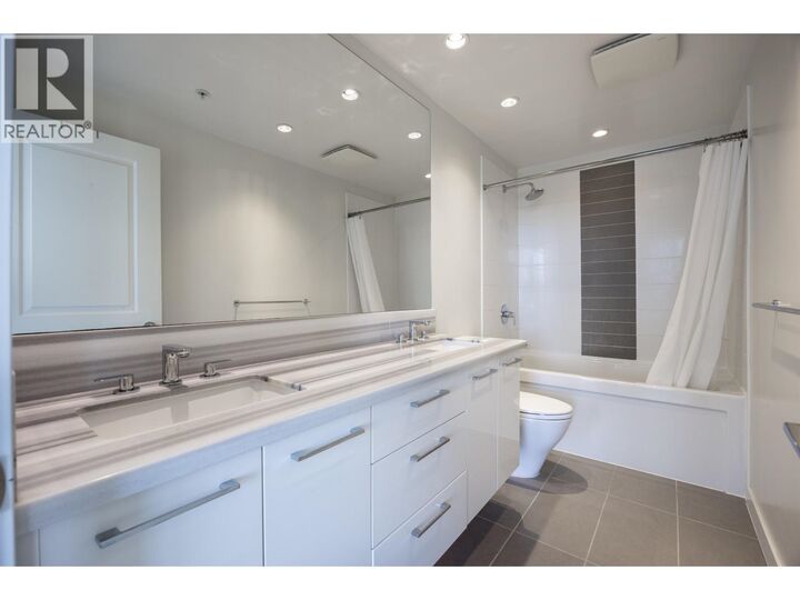 Property Photo:  4880 Bennett Street 1803  BC V5H 0C1 