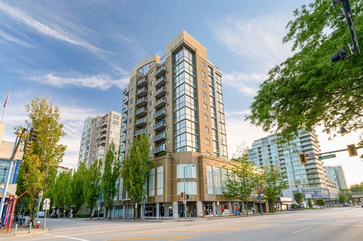 Property Photo:  6133 Buswell Street 1104  BC V6Y 0B2 