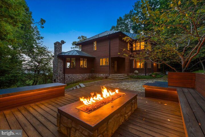 Property Photo:  5506 Bootjack Drive  MD 21702 