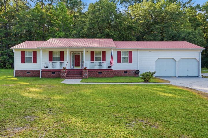 Property Photo:  690 Lannie Lane  SC 29461 