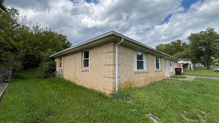Property Photo: 3692 Paris Boulevard OH 43081
