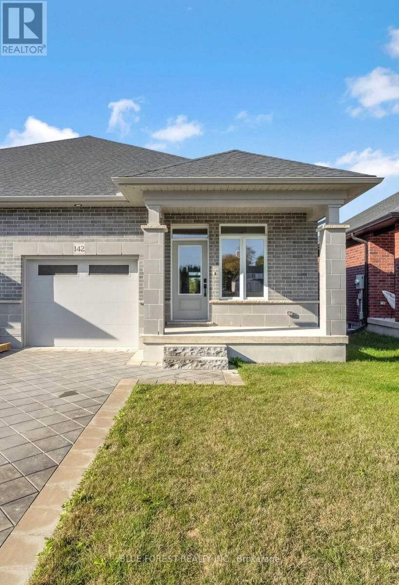 Property Photo:  142 Shirley Street  ON N0M 2P0 