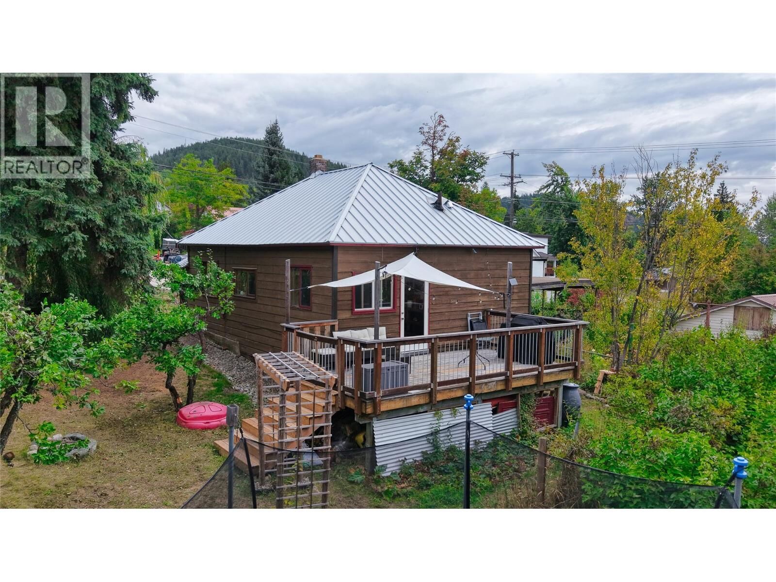 Property Photo:  1677 Second Avenue  BC V0G 1Y0 