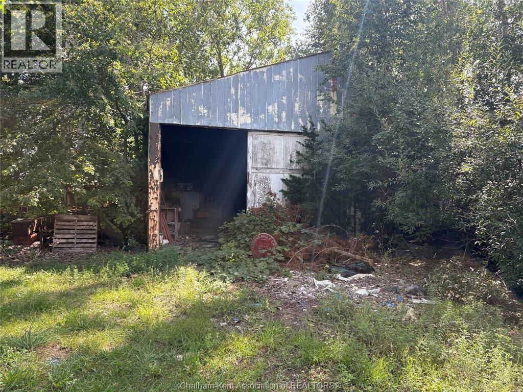 Property Photo:  8864 Doyle Line  ON N7M 5J3 