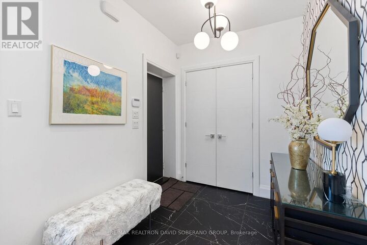 Property Photo:  48 Almont Road  ON M3H 3E5 